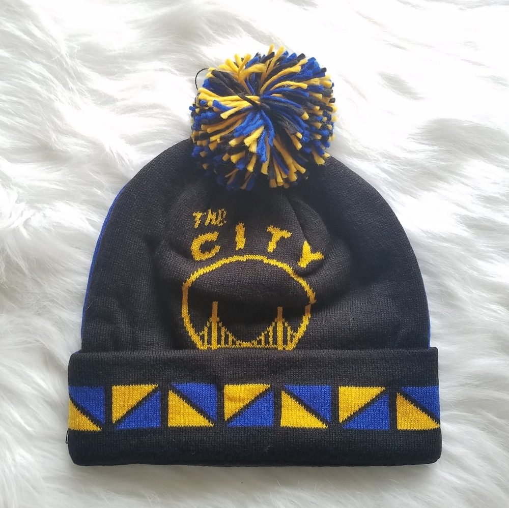 Mitchell & Ness The City Pom Beanie NWT